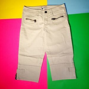 2/$20 Vintage Esprit summer dress pants white cream colour shorts